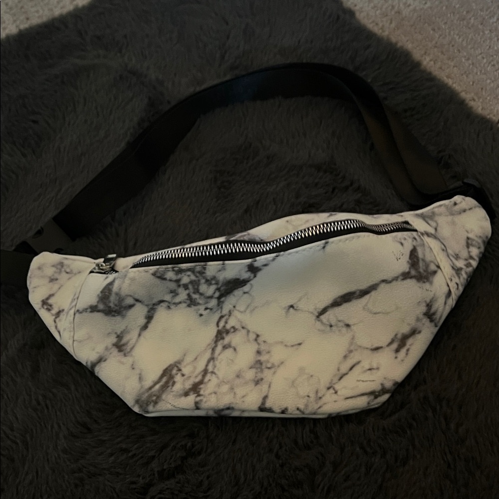 Rue21 Marble Crossbody Bag - Black and White